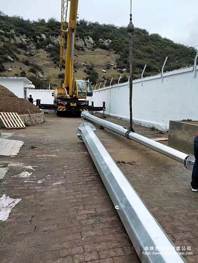 延安黄陵县某炸药库15米GH环形避雷针塔安装项目案例